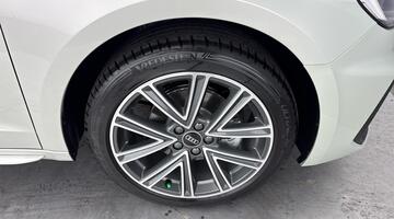 2026 Audi Sportback S line 35 TFSI 150 PS S tronic (Silver) - Image: 5