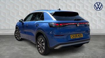 2026 Volkswagen ETSI MHEV Life DSG Euro 6 5-door (Blue) - Image: 3