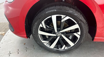 2024 Volkswagen 1.0 TSI Match Euro 6 5-door (Red) - Image: 35