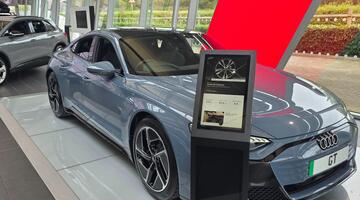 2026 Audi 105kWh Auto quattro 4-door (Grey) - Image: 39