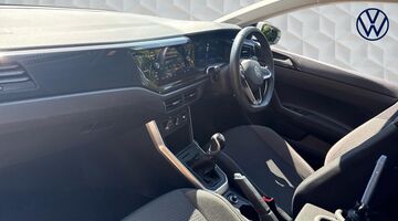 2024 Volkswagen 1.0 TSI Life Euro 6 5-door (White) - Image: 2