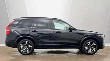 2022 Volvo 2.0 B5 MHEV Plus Auto 4WD Euro 6 5-door (Black) - Image: 2