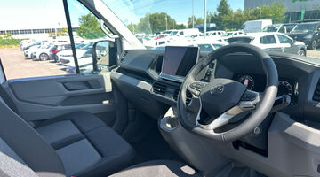2026 Volkswagen 2.0 TDI CR35 Commerce Plus Auto FWD MWB High Roof Euro 6 5-door (White) - Image: 6