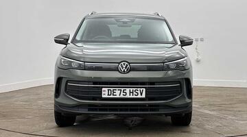 2025 Volkswagen TSI eHybrid 19.7kWh Match DSG Euro 6 5-door (Green) - Image: 7