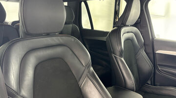 2022 Volvo 2.0 B5 MHEV R-Design Auto 4WD Euro 6 5-door (Black) - Image: 18