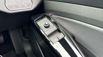 2026 Volkswagen Pure 52kWh Match Auto 5-door (Grey) - Image: 34