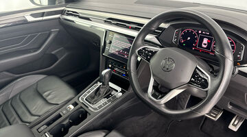 2021 Volkswagen 2.0 TSI R-Line Fastback DSG Euro 6 5-door (Silver) - Image: 6