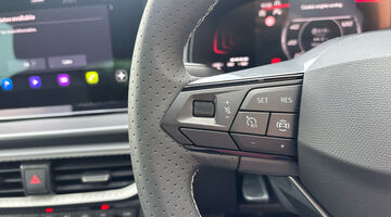 2026 SEAT 1.0 TSI FR Euro 6 5-door (Grey) - Image: 12