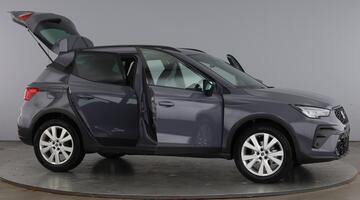 2026 SEAT 1.0 TSI FR First Edition DSG Euro 6 5-door (Grey) - Image: 10