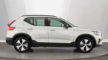 2023 Volvo 1.5h T4 Recharge 10.7kWh Plus Auto Euro 6 5-door (Silver) - Image: 2