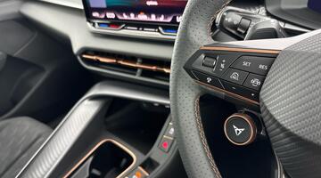 2026 CUPRA EHybrid 25.8kWh V2 DSG Euro 6 5-door (Blue) - Image: 22