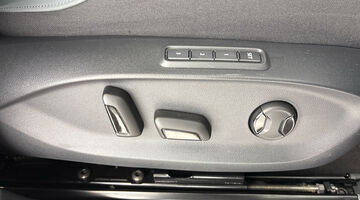 2025 CUPRA 77kWh VZ2 SUV Coupe Auto 4-doorive 5dr (Blue) - Image: 21