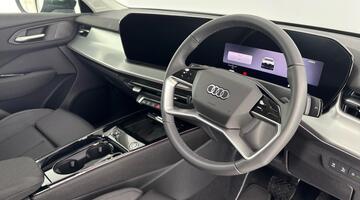 2026 Audi SUV Sport TFSI 150 PS S tronic (Grey) - Image: 6