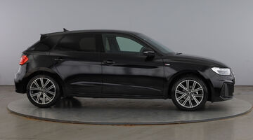 2025 Audi 1.0 TFSI 25 S line Sportback S Tronic Euro 6 5-door (Black) - Image: 4