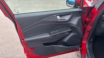 2026 Ford 1.0T EcoBoost MHEV ST-Line Euro 6 5-door (Red) - Image: 17