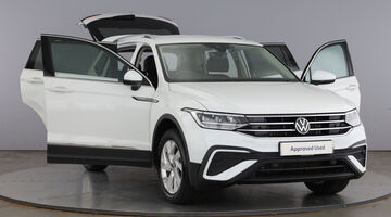 2023 Volkswagen TSI Life DSG Euro 6 5-door (White) - Image: 10