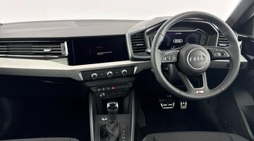 2026 Audi Sportback S line 35 TFSI 150 PS S tronic (Silver) - Image: 8
