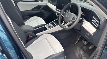 2026 Volkswagen Elegance 1.5 eTSI 150 PS 7-Speed DSG 5-door (Blue) - Image: 42