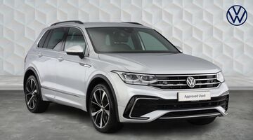 2022 Volkswagen 2.0 TSI R-Line DSG 4Motion Euro 6 5-door (Silver) - Image: 1