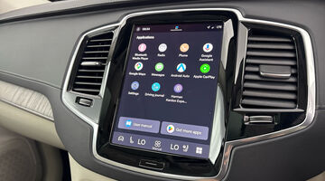 2024 Volvo 2.0h T8 18.8kWh Plus Edition Auto 4WD Euro 6 5-door (Grey) - Image: 8