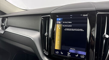 2021 Volvo 2.0 B5 MHEV Momentum Auto Euro 6 5-door (Silver) - Image: 24