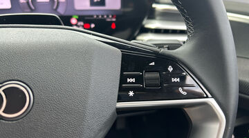 2026 Audi Technik e-hybrid quattro 299 PS S tronic (White) - Image: 24