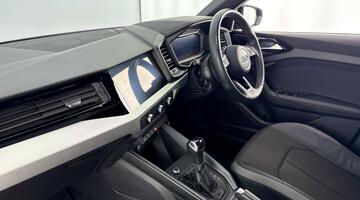 2023 Audi 1.0 TFSI 30 S line Sportback S Tronic Euro 6 5-door (Black) - Image: 2