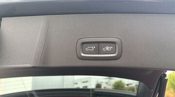 2026 Volvo Single Motor Extended Range 82kWh Plus Black Edition Auto 5-door (Blue) - Image: 16