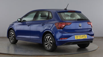 2023 Volkswagen 1.0 TSI Life Euro 6 5-door (Blue) - Image: 3