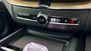 2026 Volvo 2.0 B5 MHEV Ultra Bright Auto Euro 6 5-door (Silver) - Image: 25