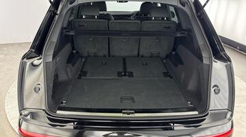 2026 Audi SUV S line TFSI quattro 340 PS tiptronic (Black) - Image: 35