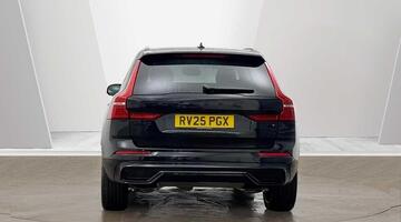 2025 Volvo 2.0h T8 18.8kWh Ultra Black Edition Auto Euro 6 5-door (Black) - Image: 4