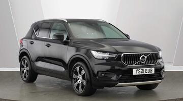 2021 Volvo T3 Inscription Auto Euro 6 5-door (Black) - Image: 1