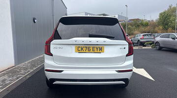 2026 Volvo 2.0 B5 MHEV Plus Auto 4WD Euro 6 5-door (White) - Image: 11