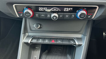 2024 Audi TFSI CoD 35 S line Sportback S Tronic Euro 6 5-door (Blue) - Image: 35