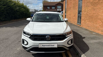 2025 Volkswagen TSI Match DSG Euro 6 5-door (White) - Image: 25