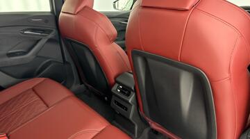 2026 Audi SQ6 SUV Vorsprung e-tron 360,00 kW (Black) - Image: 33