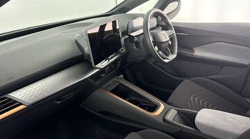 2025 CUPRA E-Boost 59kWh V1 Auto 5-door (Silver) - Image: 2
