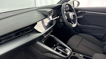 2025 Audi TFSIe 40 Sport Sportback S Tronic Euro 6 5-door 17.9kWh (White) - Image: 2