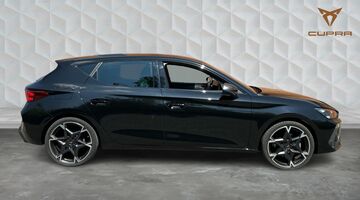 2025 CUPRA ETSI V2 DSG Euro 6 5-door (Black) - Image: 4