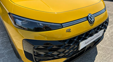 2026 Volkswagen ETSI MHEV R-Line DSG Euro 6 5-door (Multicolour) - Image: 51