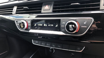 2024 Audi 2.0 TDI 40 Black Edition S Tronic quattro Euro 6 5-door (Blue) - Image: 34