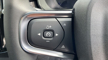 2026 Volvo Single Motor Extended Range 82kWh Plus Black Edition Auto 5-door (Grey) - Image: 42
