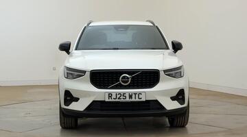 2025 Volvo 2.0 B3 MHEV Plus Dark DCT Auto Euro 6 5-door (White) - Image: 8