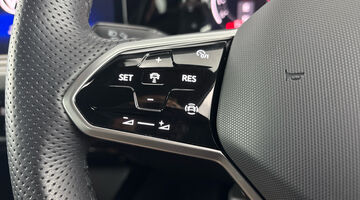 2024 Volkswagen ETSI MHEV Black Edition DSG Euro 6 5-door (Grey) - Image: 24