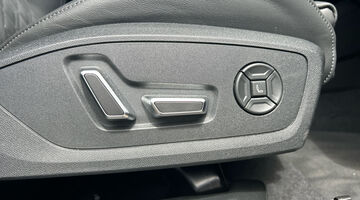2026 Audi 100kWh Performance Black Edition Auto 5-door (Grey) - Image: 16