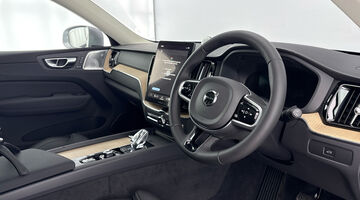 2026 Volvo 2.0 B5 MHEV Ultra Bright Auto Euro 6 5-door (Silver) - Image: 6
