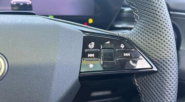 2026 Audi Saloon Vorsprung TFSI 367 PS S tronic (Black) - Image: 31