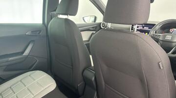 2026 SEAT 1.0 TSI FR DSG Euro 6 5-door (Multicolour) - Image: 31