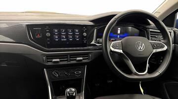 2025 Volkswagen 1.0 TSI Match Euro 6 5-door (Blue) - Image: 2